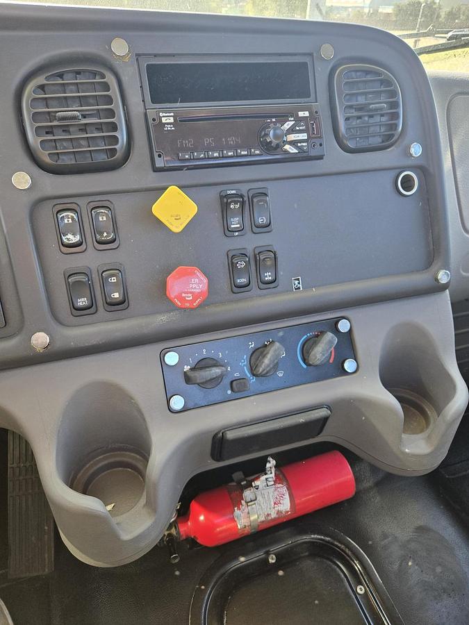 Used 2020 FREIGHTLINER Business Class M2 106