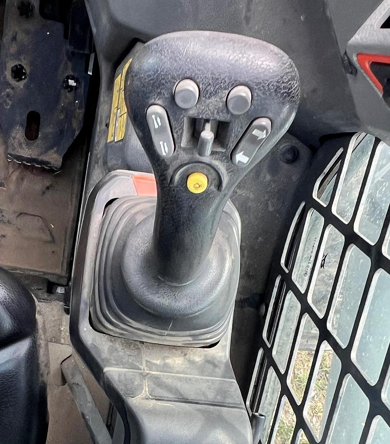 Used 2021 BOBCAT s62