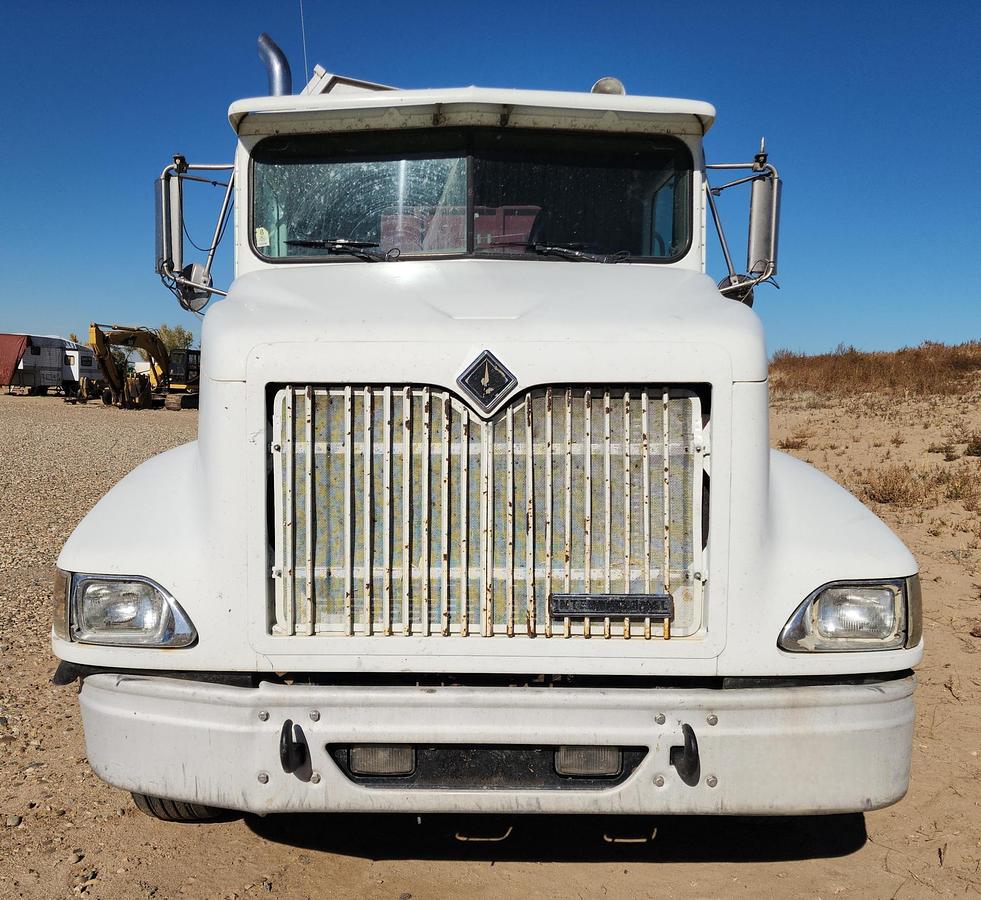 Used 1998 INTERNATIONAL 9100 6x4 Day Cab