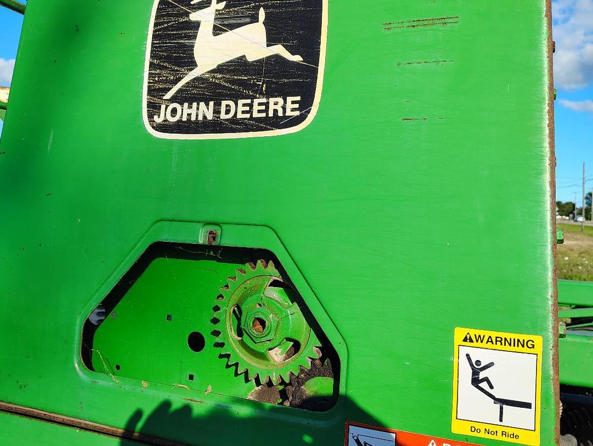 Used 1987 JOHN DEERE 750 Grain Drill