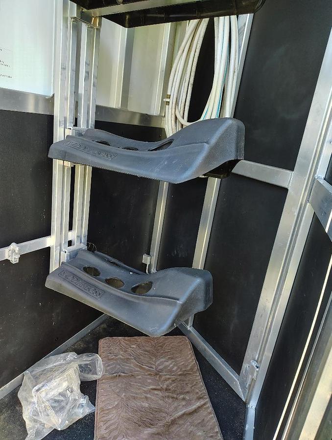 Used 2015  Select 32 x 102