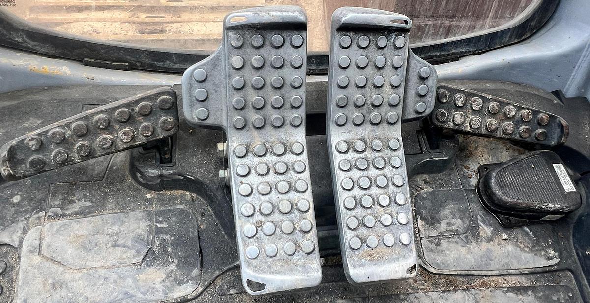 Used 1999 DEERE 330LC