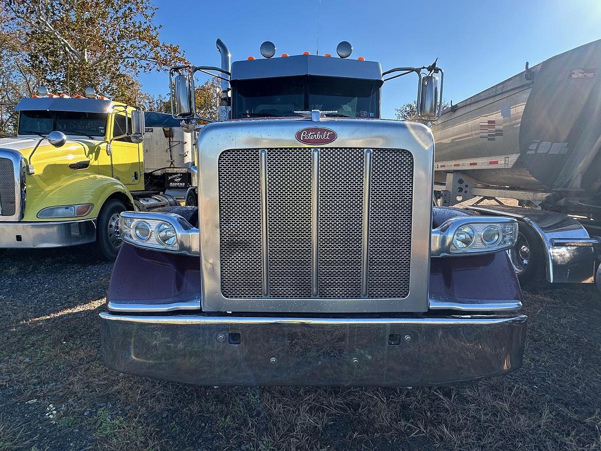 Used 2016 PETERBILT 367