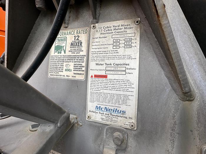 Used 2005 MACK CV713