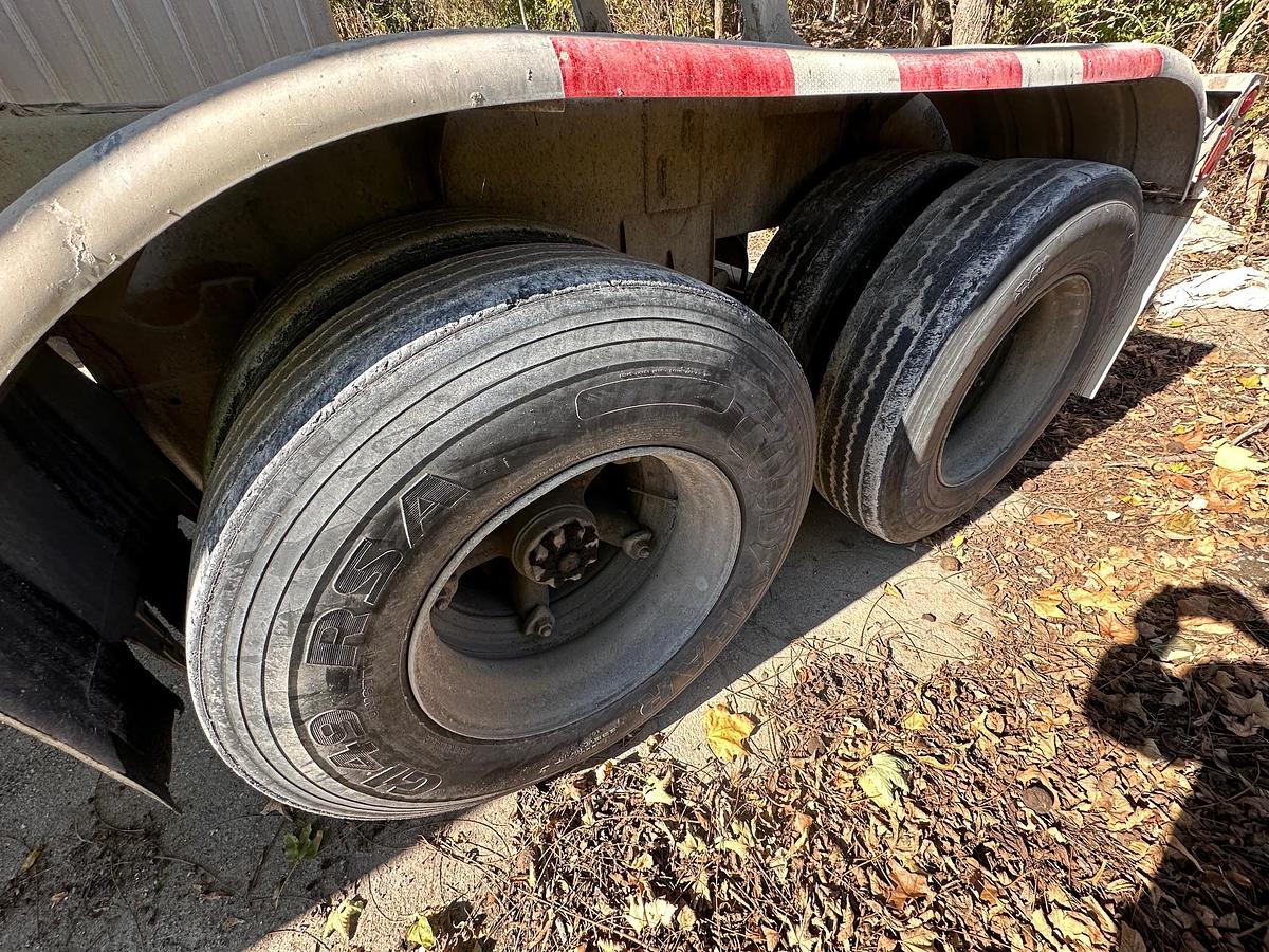 Used 1972 FRUEHAUF Bulk Trailer