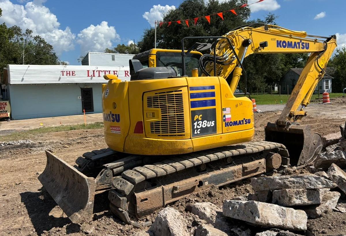 Used 2022 KOMATSU PC138USLC-11