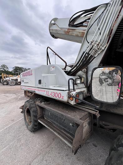 Used 2003 GRADALL 4300 XL