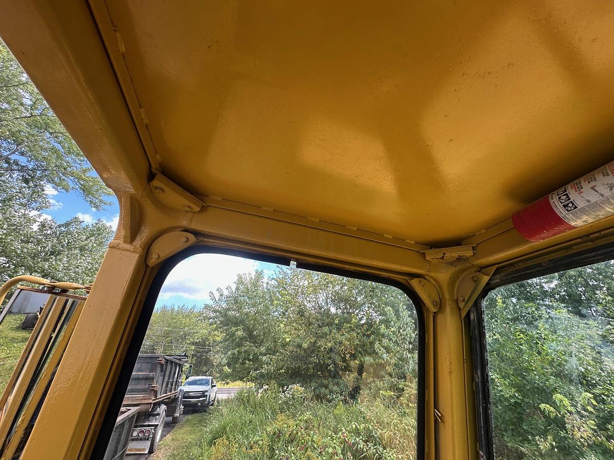 Used 1984 JOHN DEERE 762