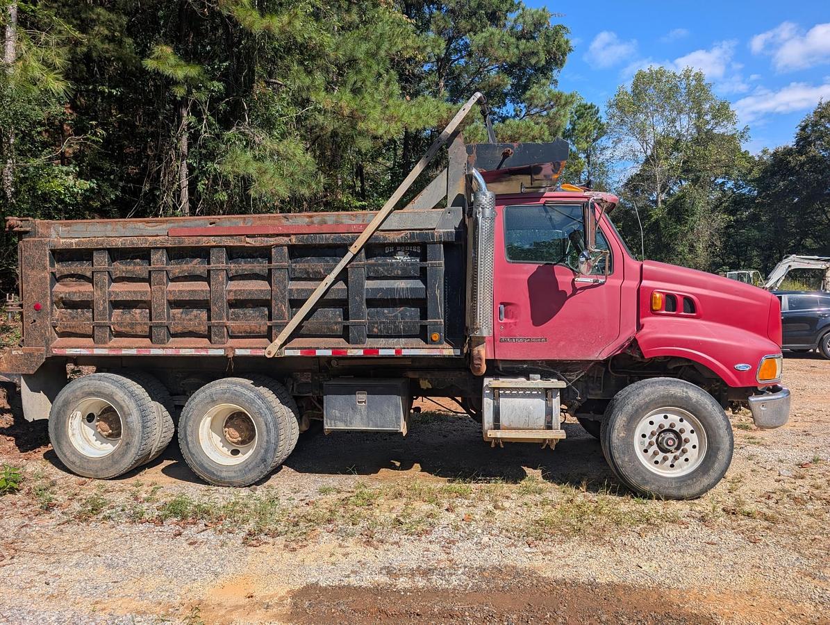 Used 2000 STERLING LT9500