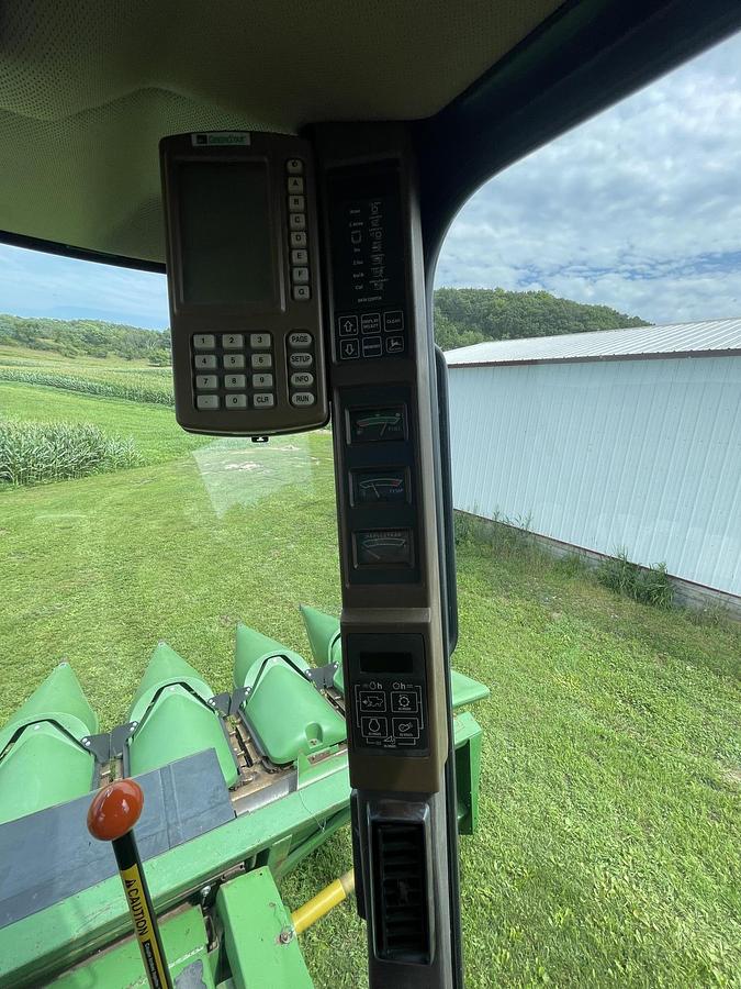 Used 1996 JOHN DEERE 9500 Sidehill combine