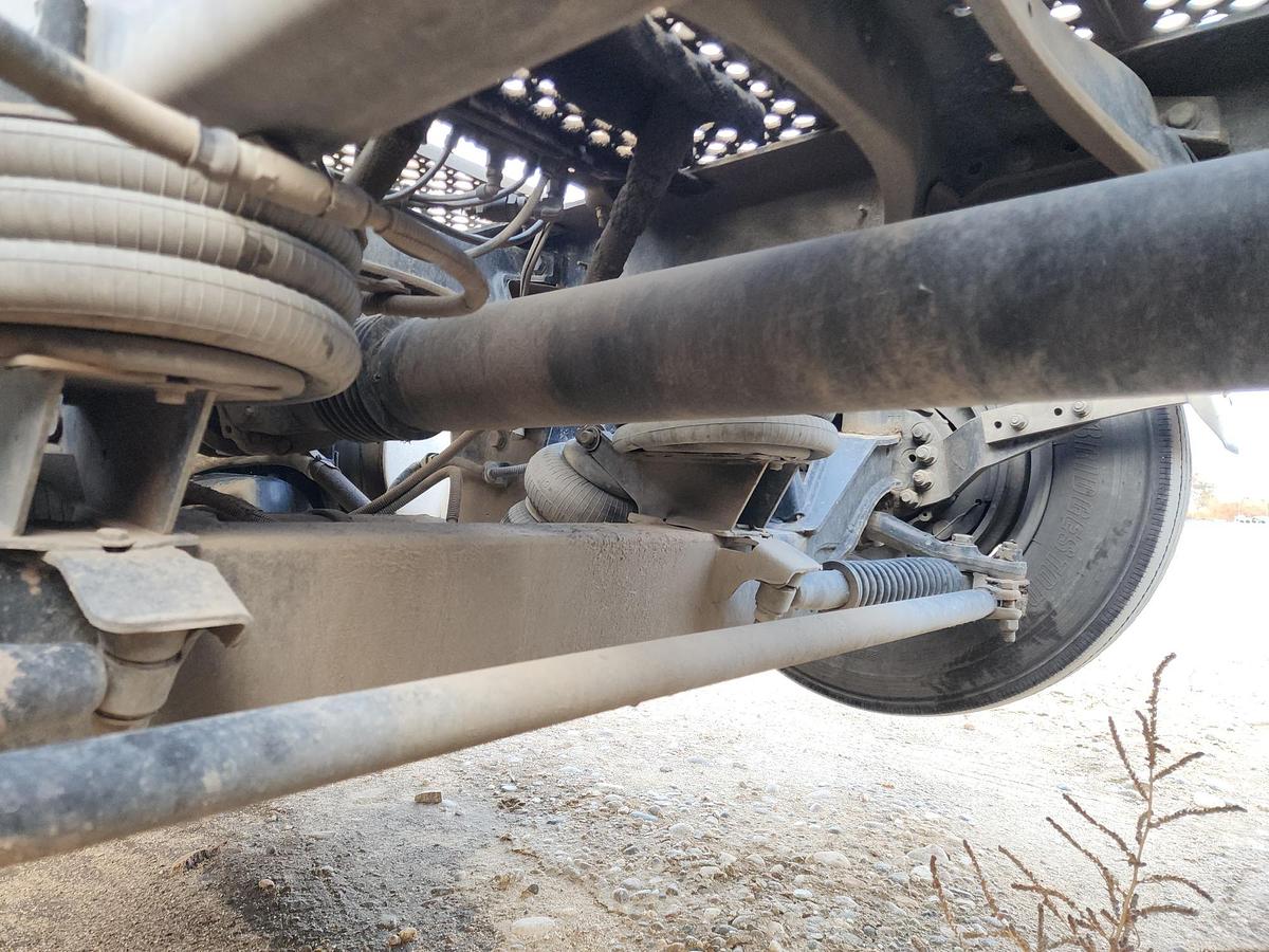 Used 2021 KENWORTH T880