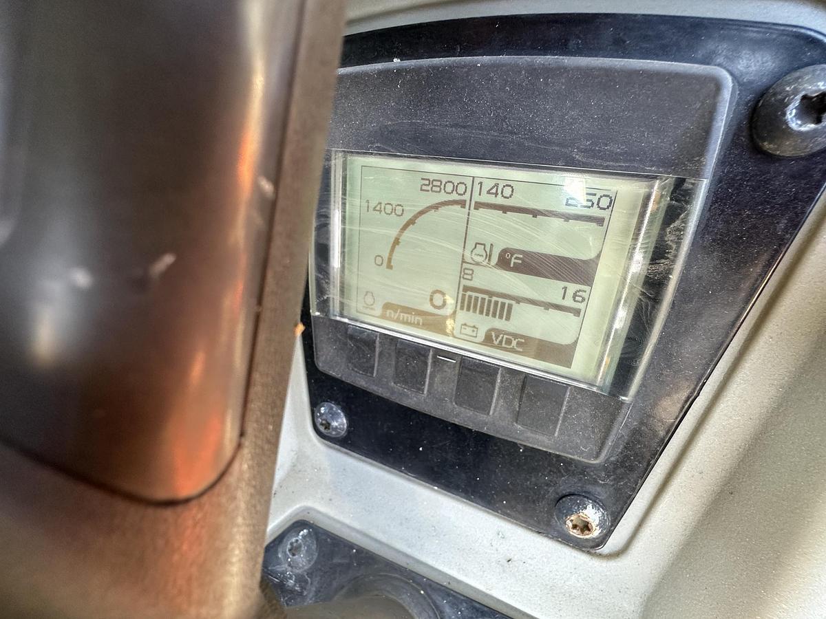 Used 2018 CATERPILLAR CB24B