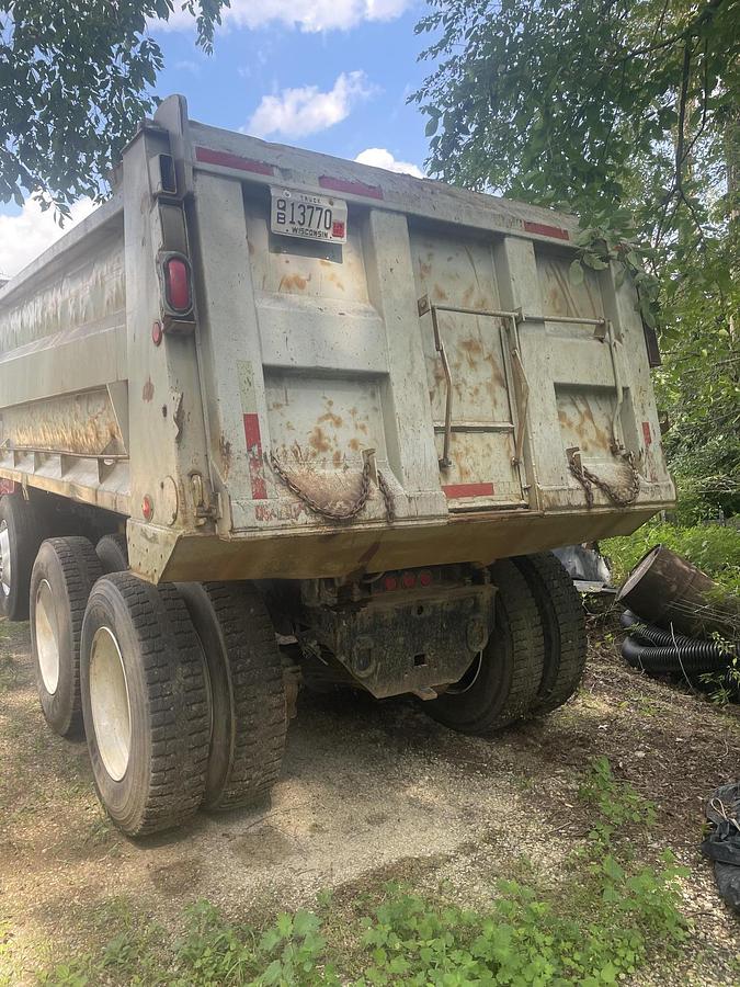 Used 1995 MACK RD688S