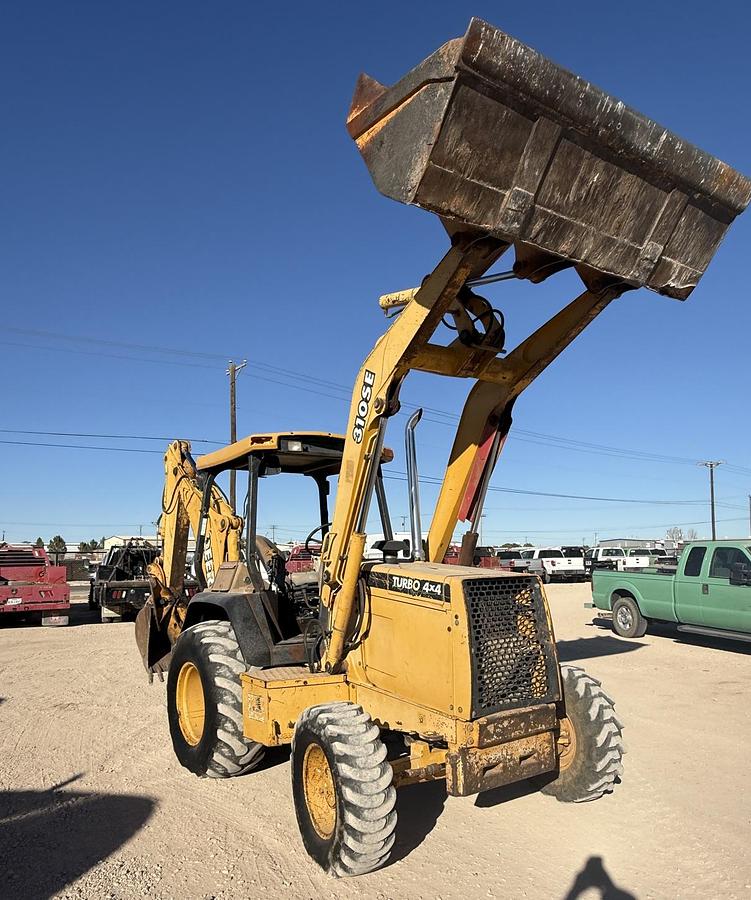 Used 2015 JOHN DEERE 310 SE
