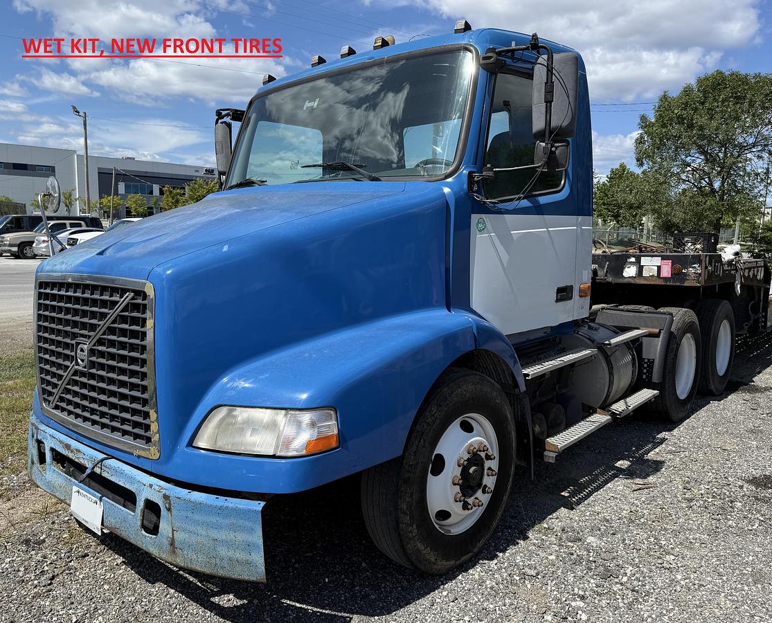 Used 2007 VOLVO VNM64T200