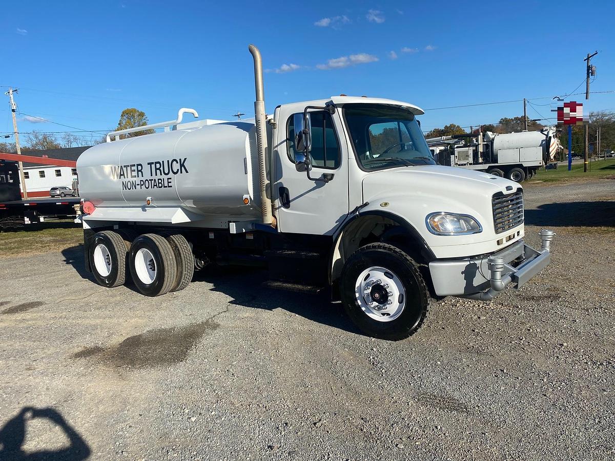 Used 2014 FREIGHTLINER M2 106