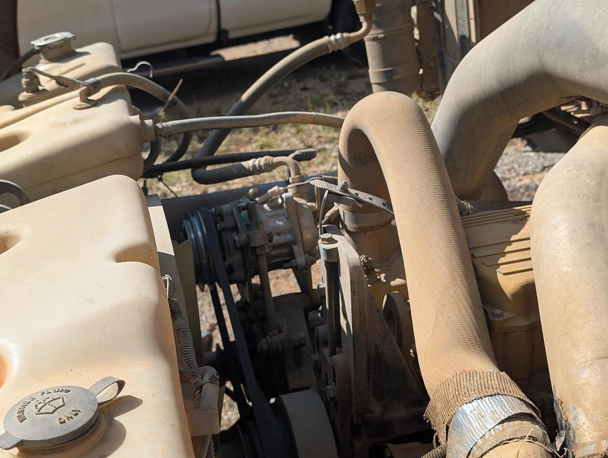 Used 2000 STERLING LT9500