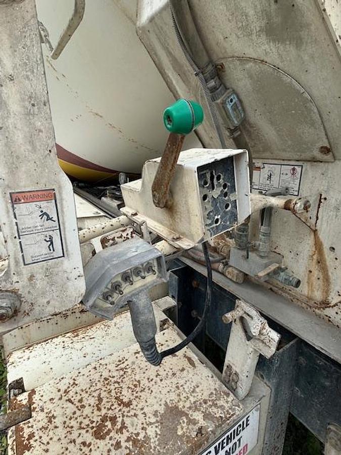 Used 2017 MACK GU713
