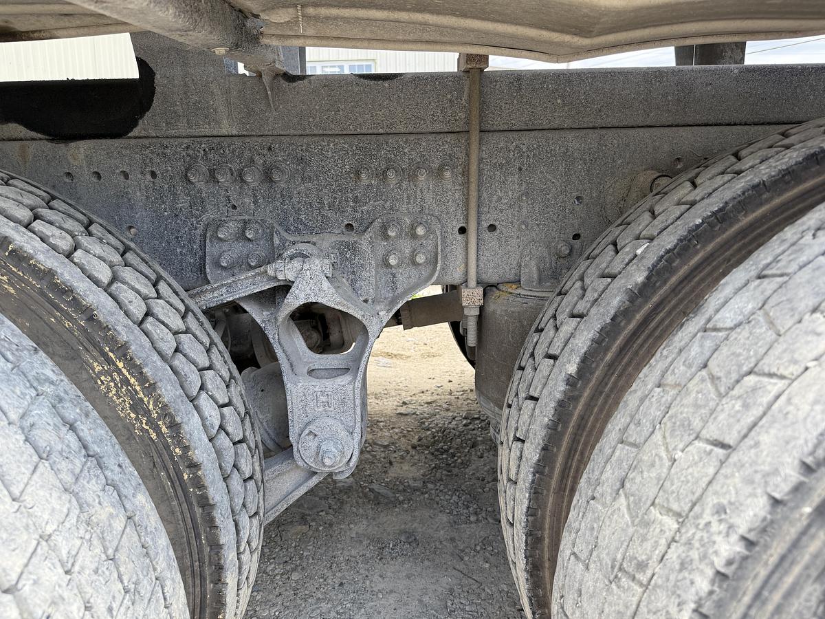 Used 2005 STERLING LT9500