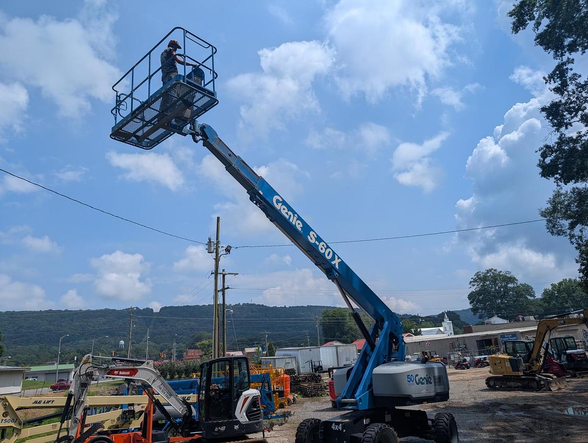 Used 2016 GENIE S-60X