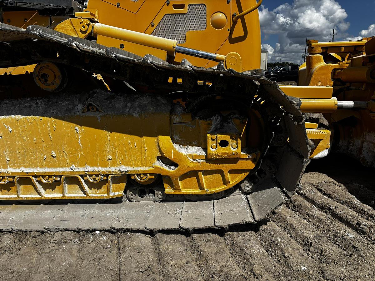 Used 2022 KOMATSU D61PX-24