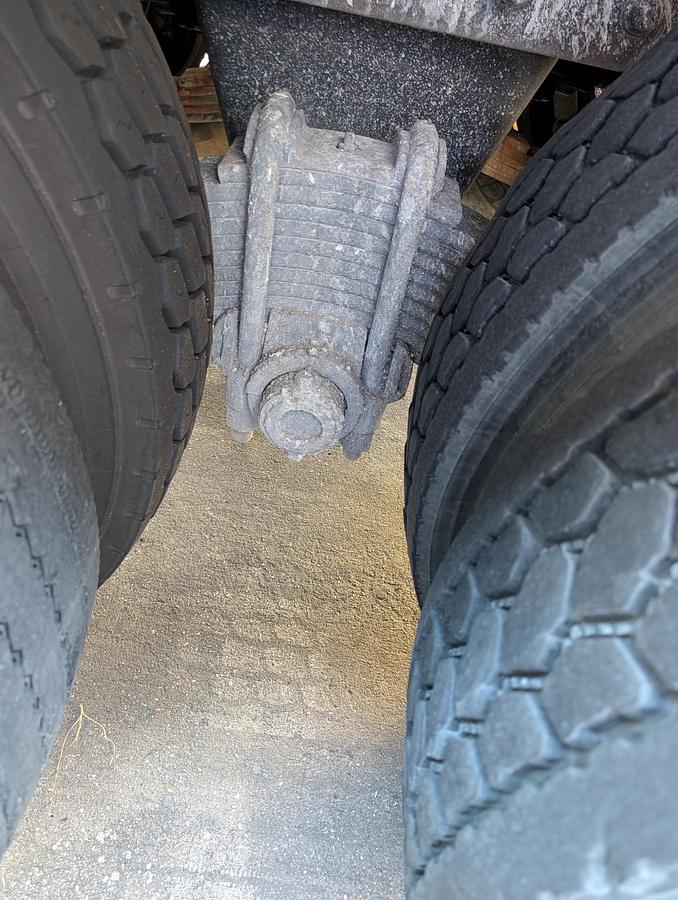 Used 2003 MACK RD688S