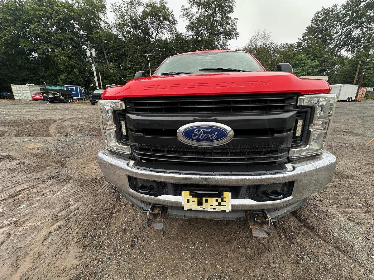 Used 2017 FORD F350 XL Service Truck
