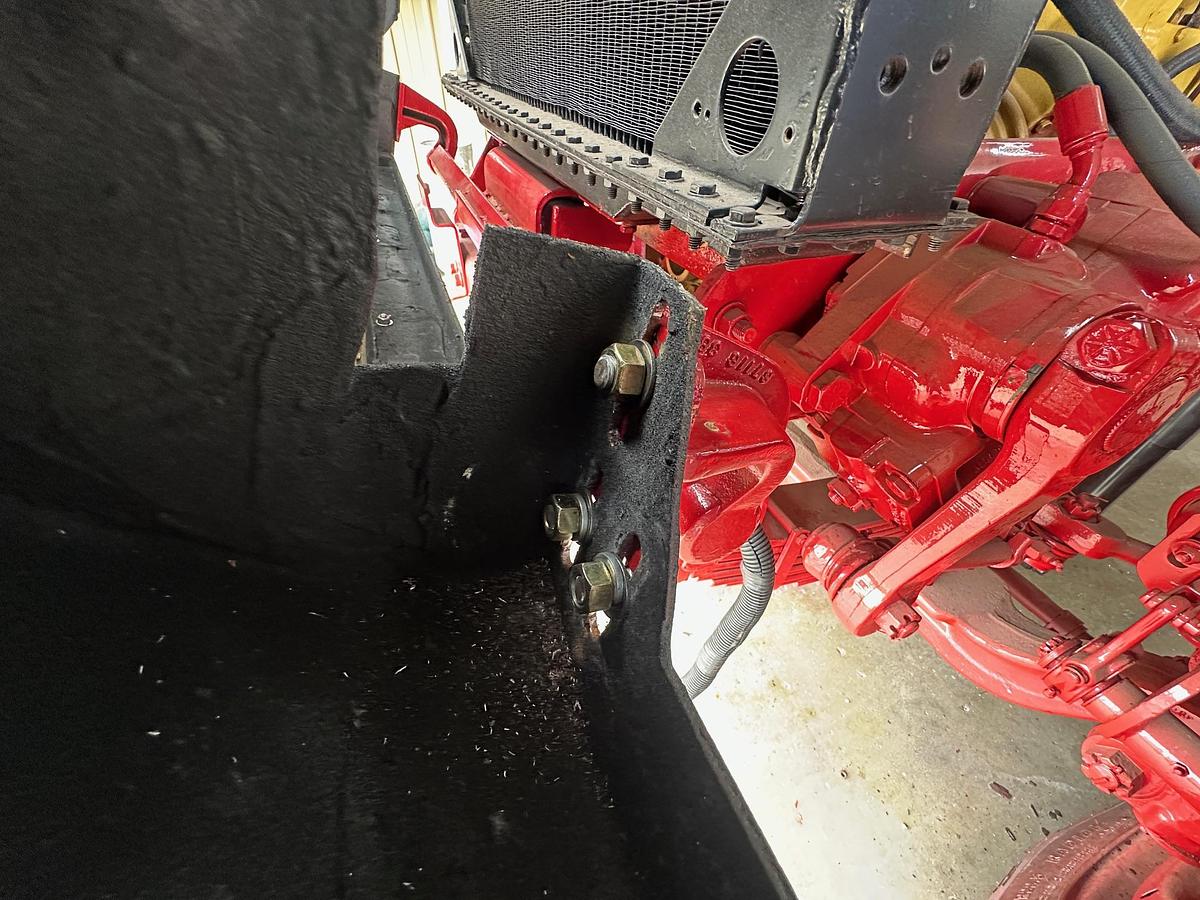 Used 1997 AUTOCAR DK6 Tilt Nose