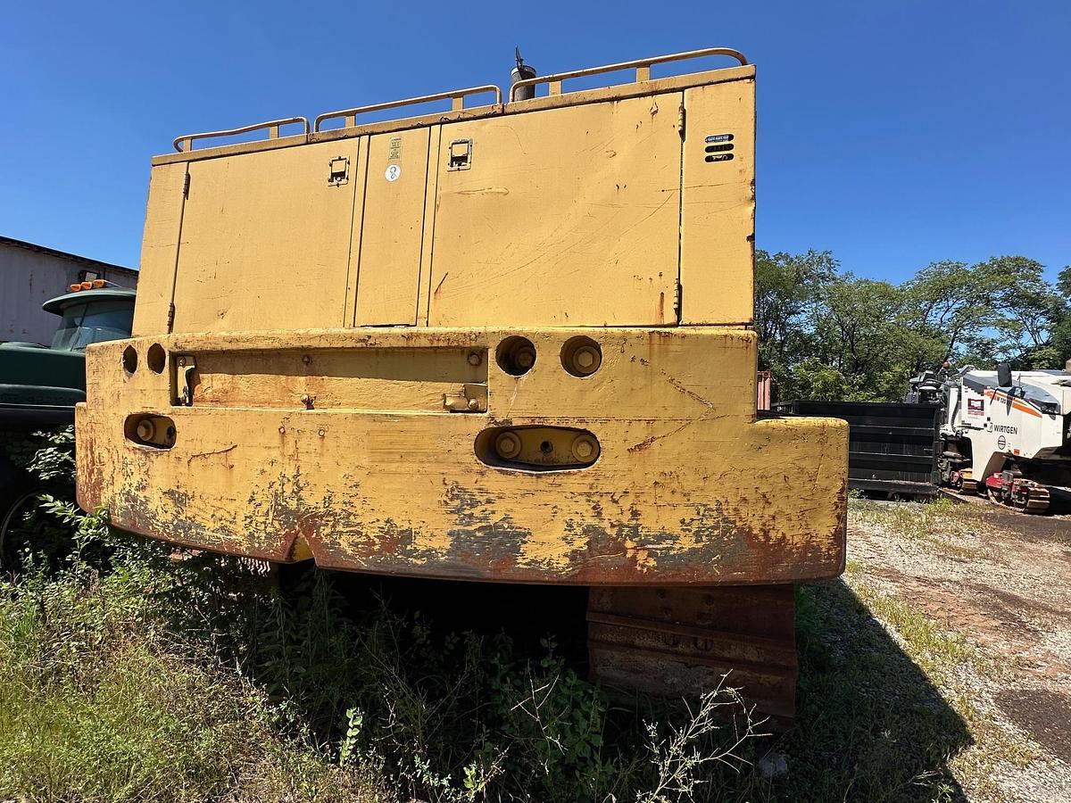 Used 1983 CATERPILLAR 245