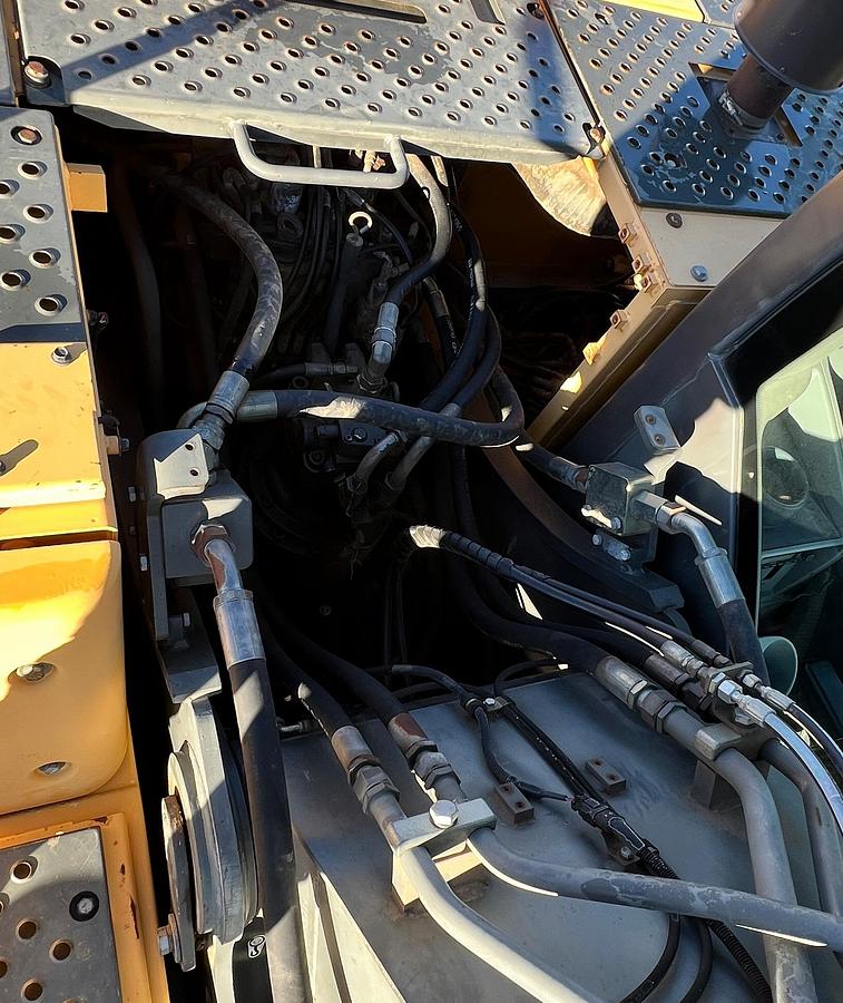 Used 2008 VOLVO EC210CL