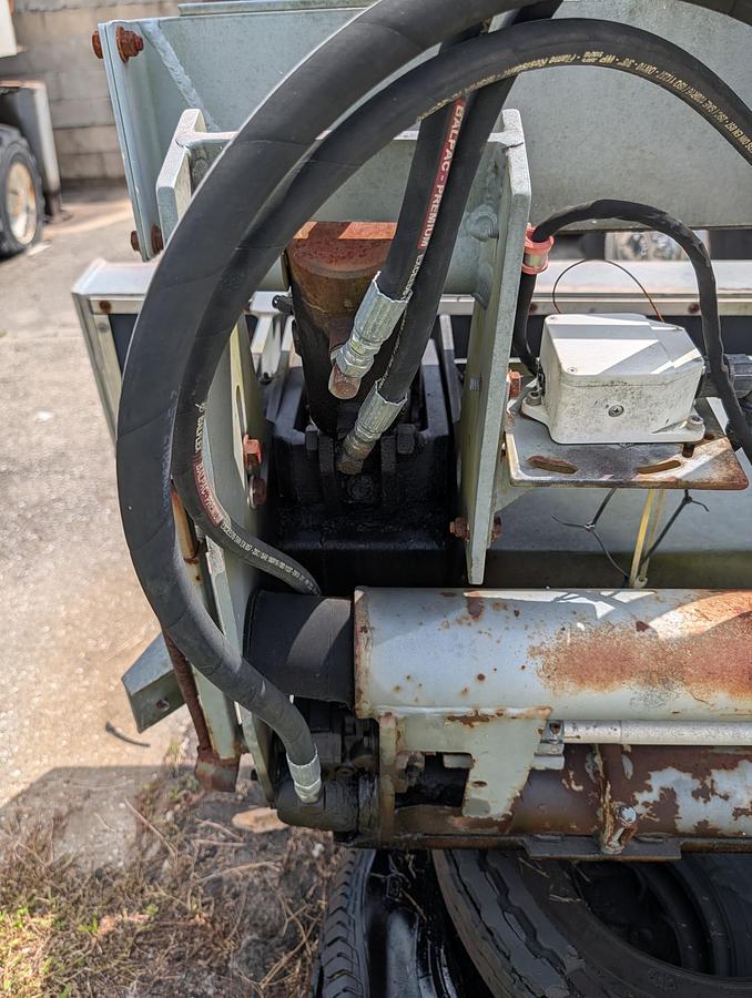 Used 2000 SOMERO S240