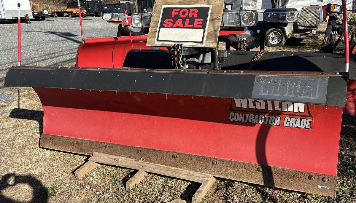 Used 0 WESTERN Straight Blade Snow Plows
