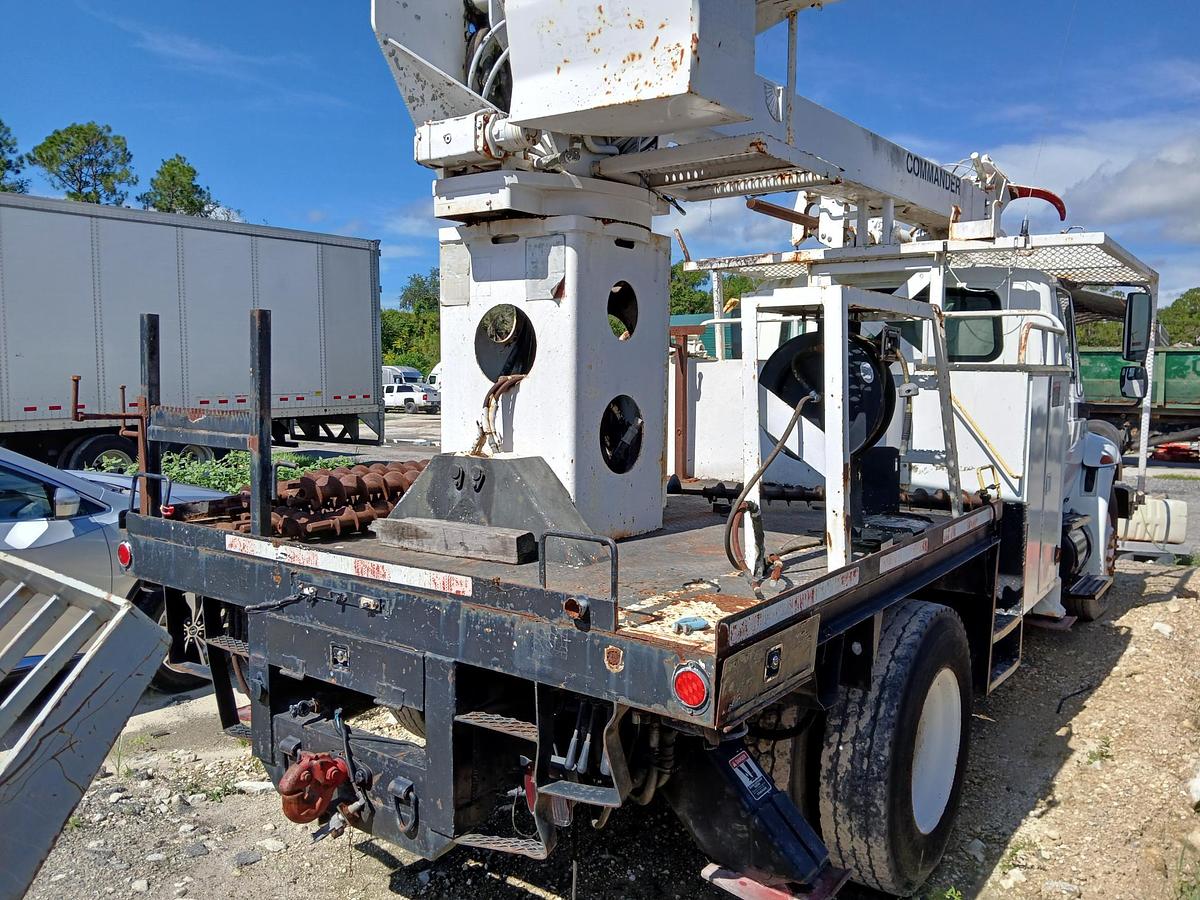 Used 2002 INTERNATIONAL 4300