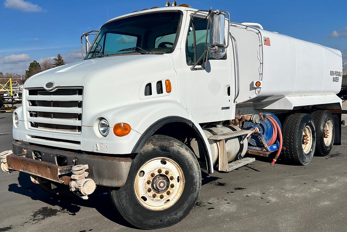 Used 2007 STERLING L7500 Water Truck
