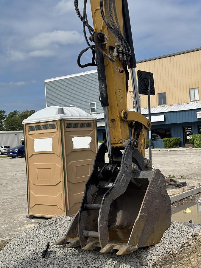 Used 2022 CATERPILLAR 310