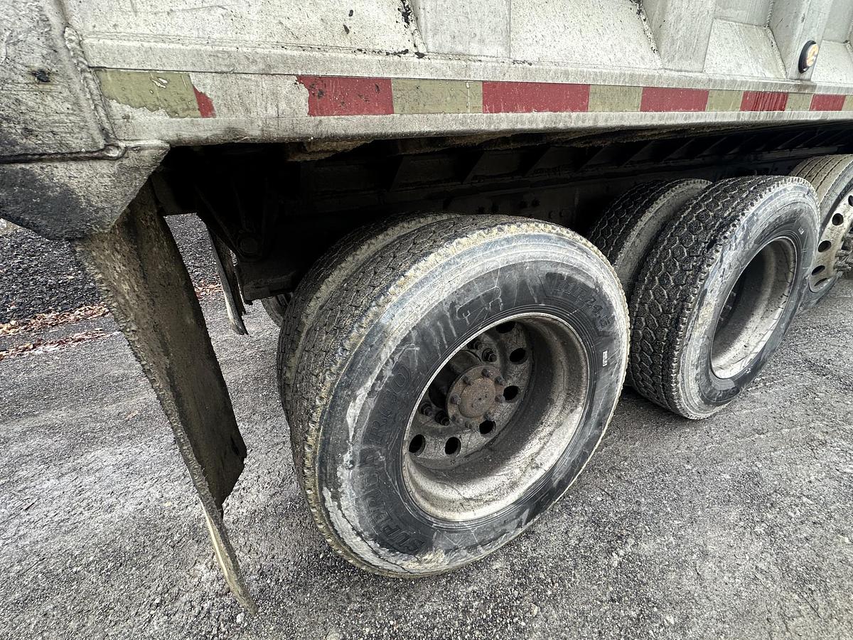 Used 2002 KENWORTH T800