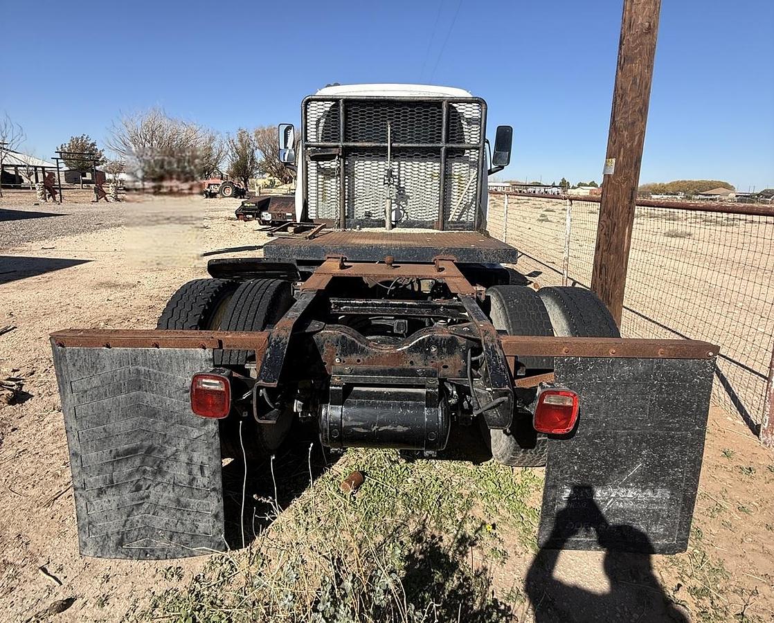Used 2004 CHEVROLET C8500