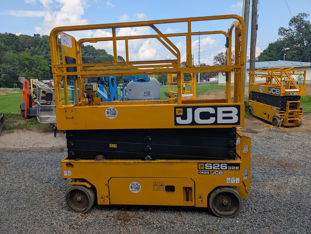 Used 2022 JCB S2632E