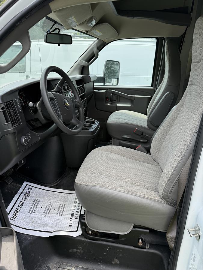 Used 2023 CHEVROLET Express 3500