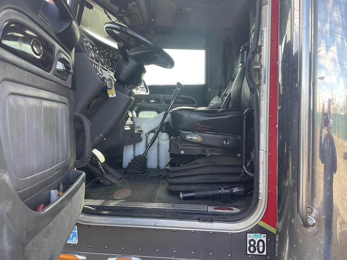 Used 2012 PETERBILT 389