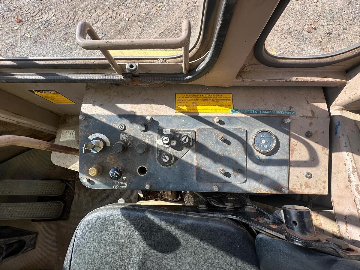 Used 1994 DEERE 444E