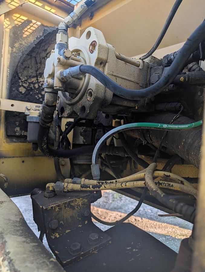 Used 2006 KOBELCO SK330LC