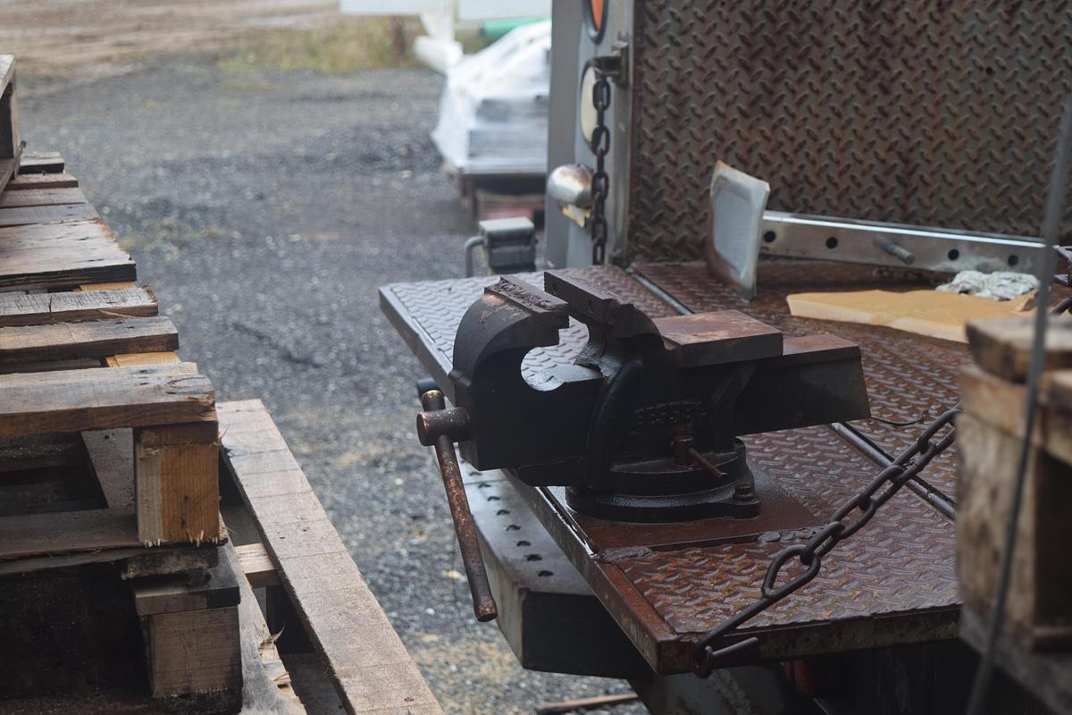 Used 2001 GMC WT5500