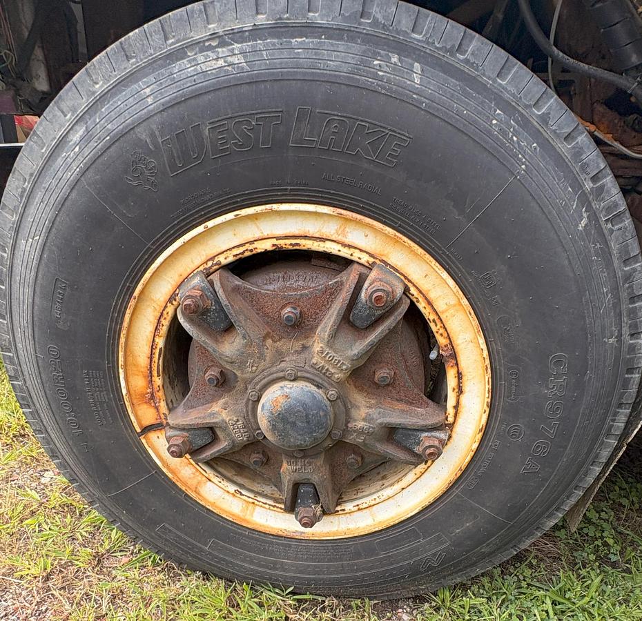 Used 1988 INTERNATIONAL 1954