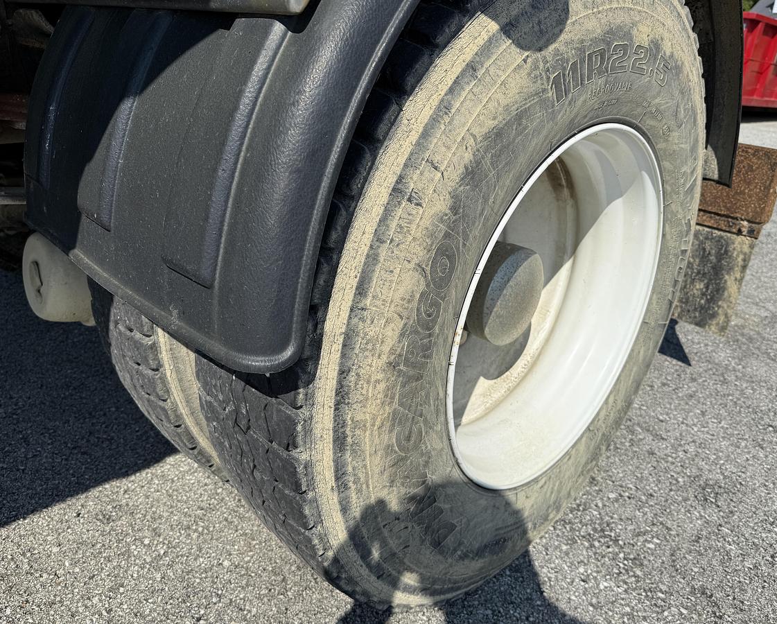 Used 1995 INTERNATIONAL 4900