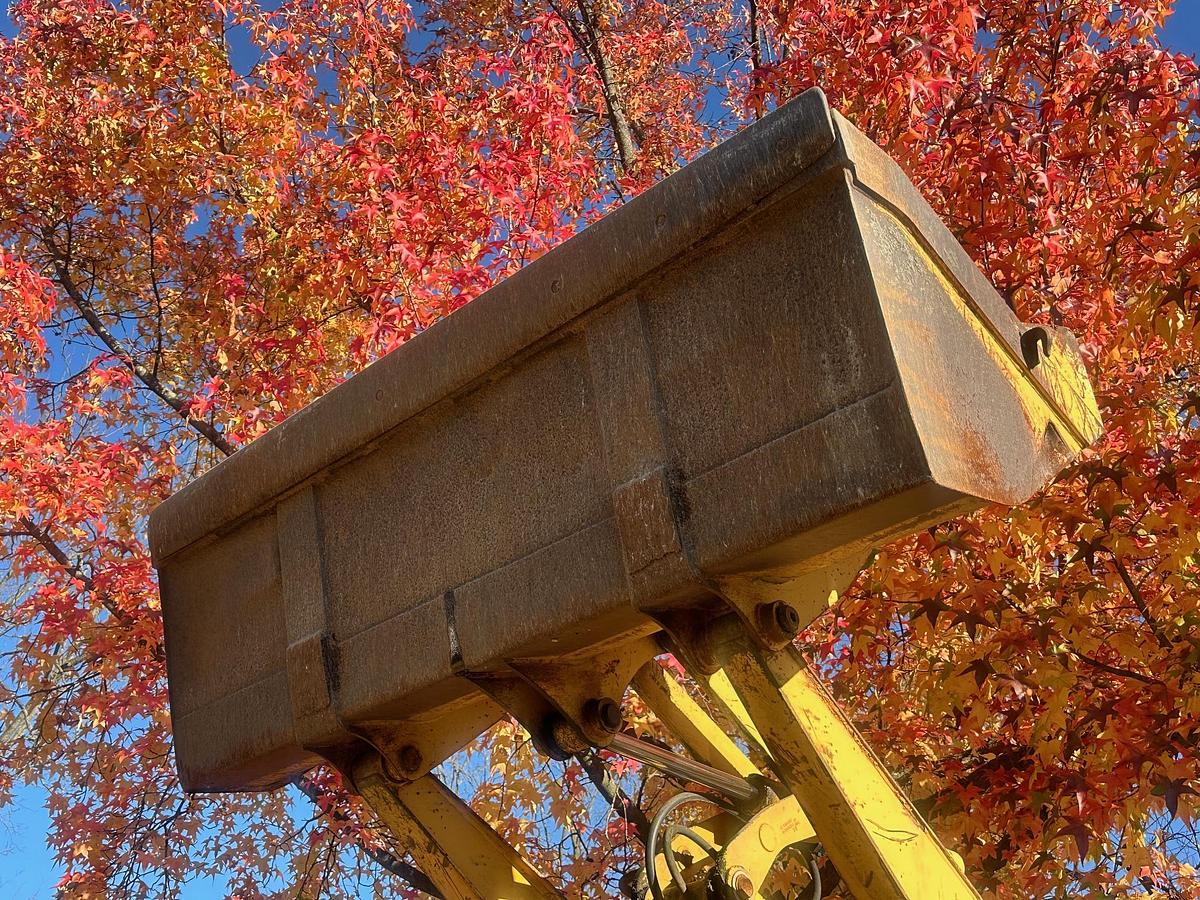 Used 2000 DEERE 410E