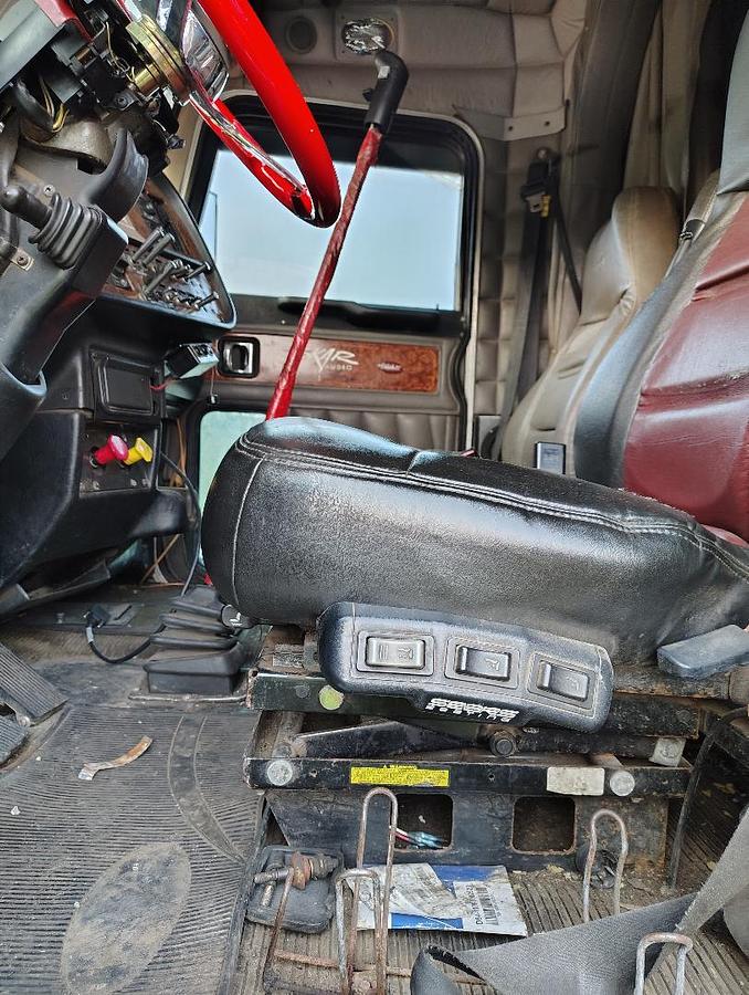 Used 2005 PETERBILT 379