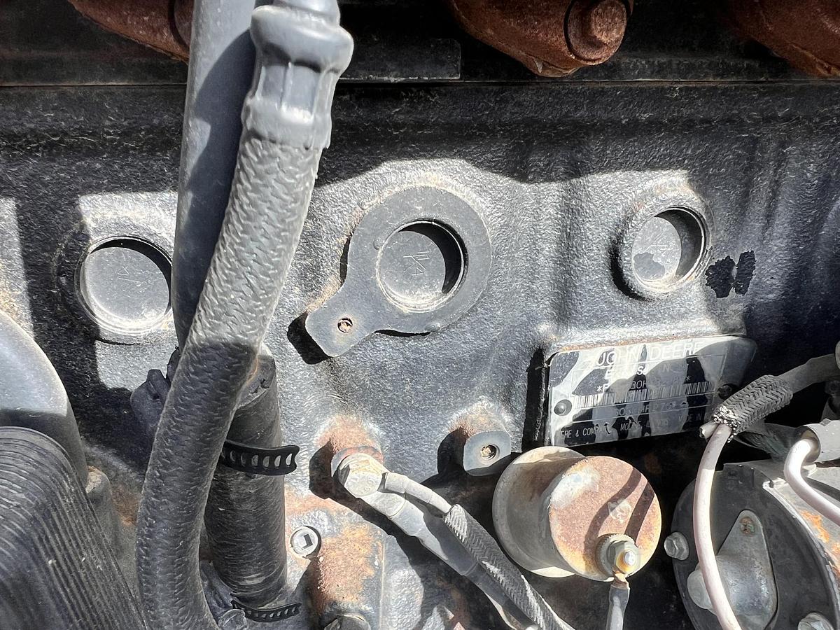 Used 1998 ASPHALT ZIPPER AZ300