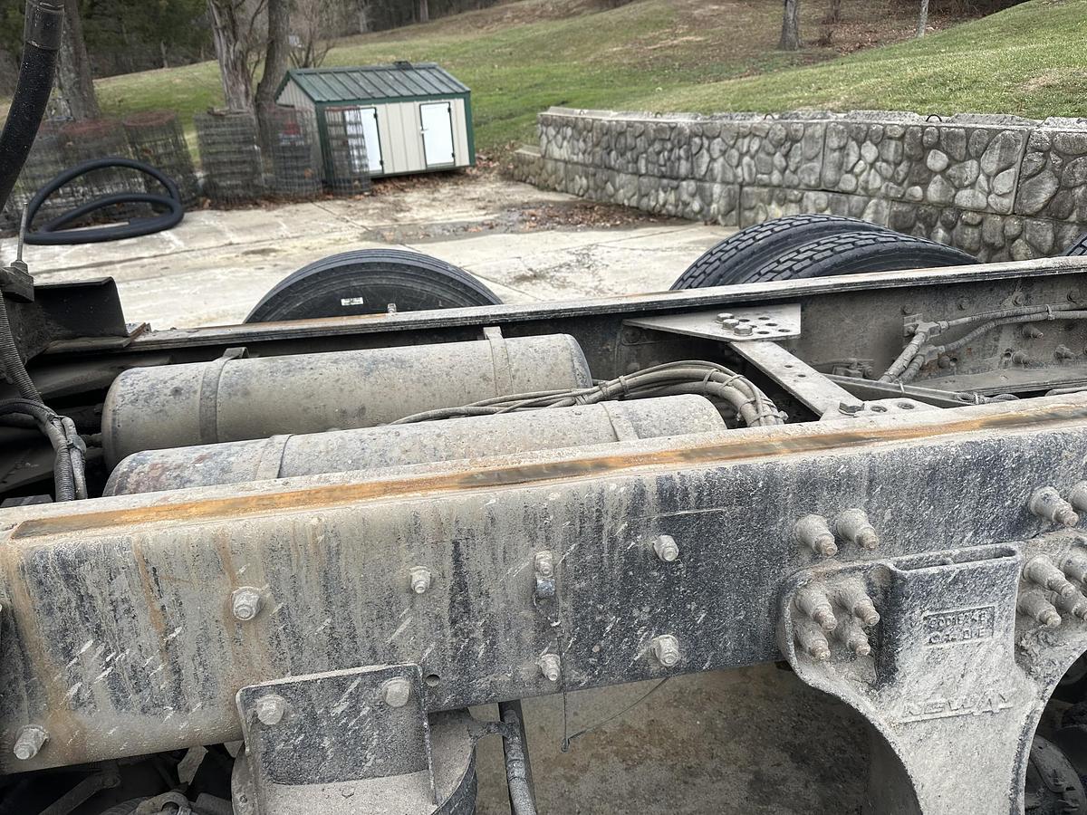 Used 2015 KENWORTH T800