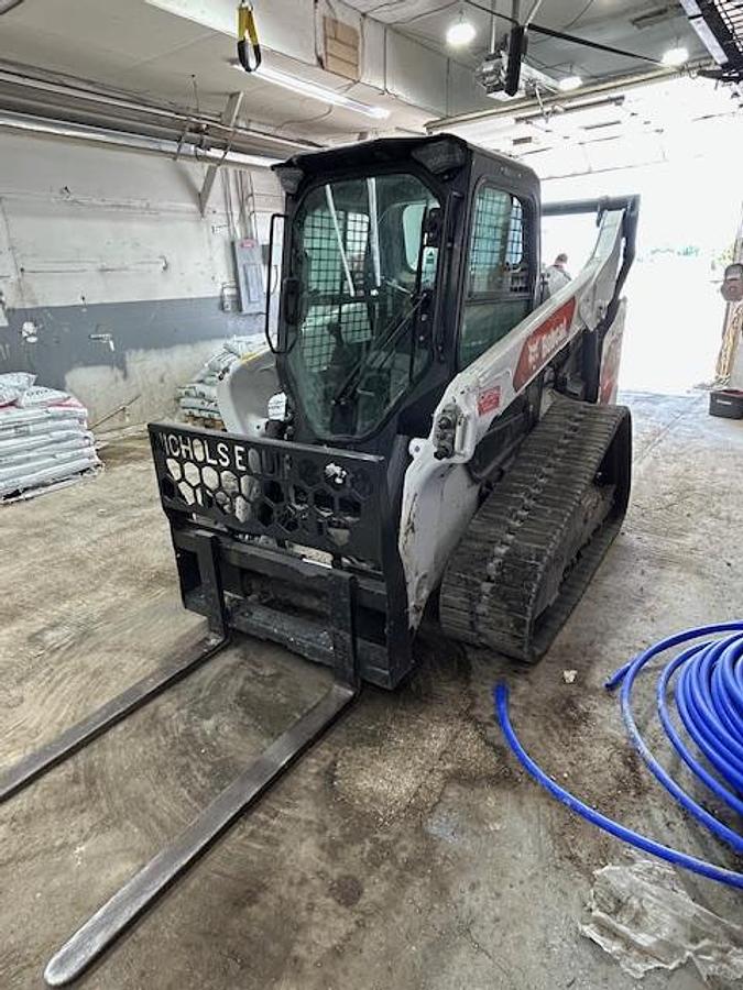 Used 2022 BOBCAT T76